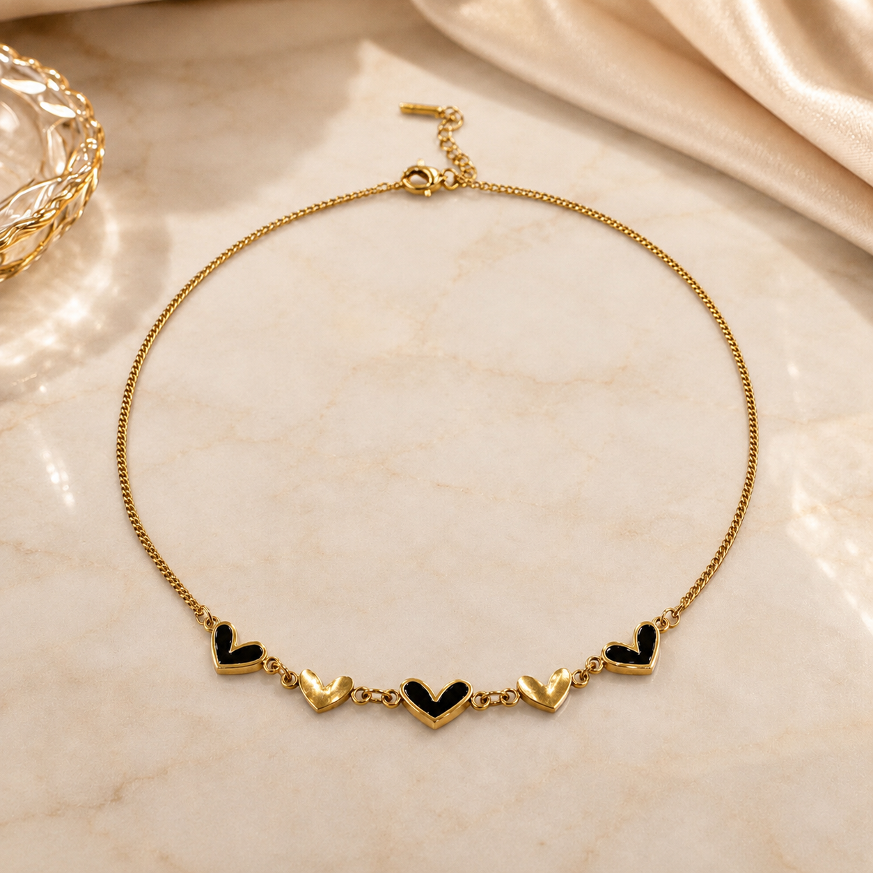 Noir Love Necklace